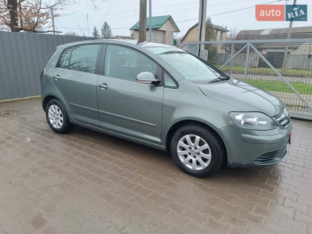 Зеленый Фольксваген Гольф Плюс, объемом двигателя 1.6 л и пробегом 212 тыс. км за 6399 $, фото 15 на Automoto.ua