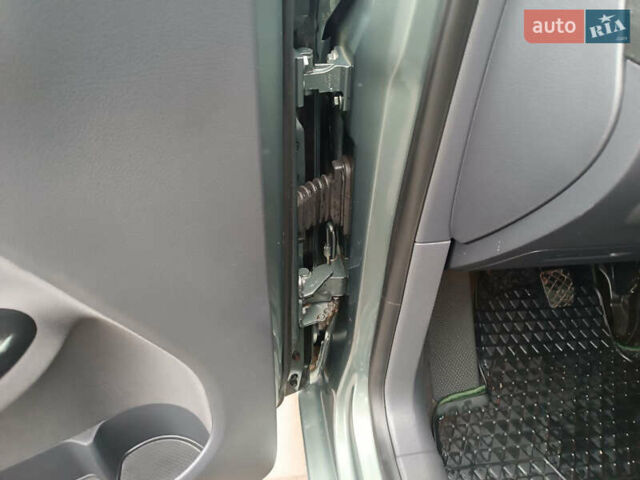 Зеленый Фольксваген Гольф Плюс, объемом двигателя 1.6 л и пробегом 212 тыс. км за 6399 $, фото 18 на Automoto.ua