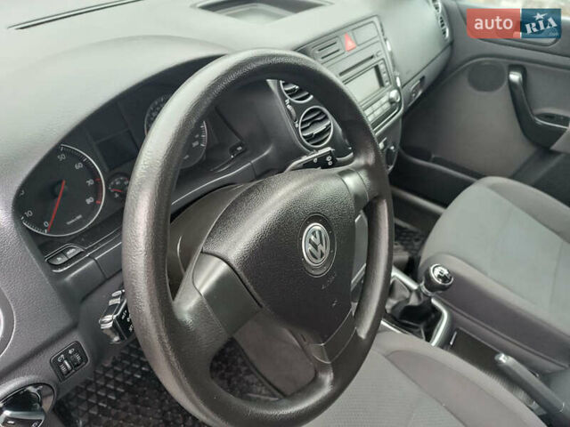 Зеленый Фольксваген Гольф Плюс, объемом двигателя 1.6 л и пробегом 212 тыс. км за 6399 $, фото 23 на Automoto.ua