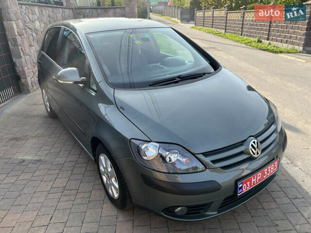 Фольксваген Гольф Плюс 2007 в Ровно на Automoto.ua Зеленый Фольксваген Гольф Плюс, объемом двигателя 1.6 л и пробегом 220 тыс. км за 7499 $, фото 12 на Automoto.ua
