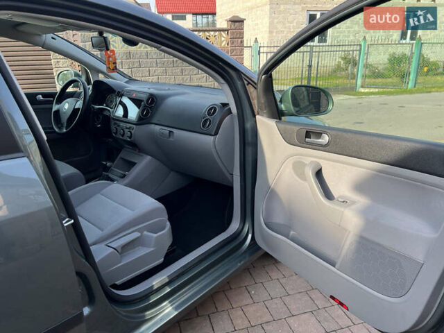 Фольксваген Гольф Плюс 2007 в Ровно на Automoto.ua Зеленый Фольксваген Гольф Плюс, объемом двигателя 1.6 л и пробегом 220 тыс. км за 7499 $, фото 23 на Automoto.ua