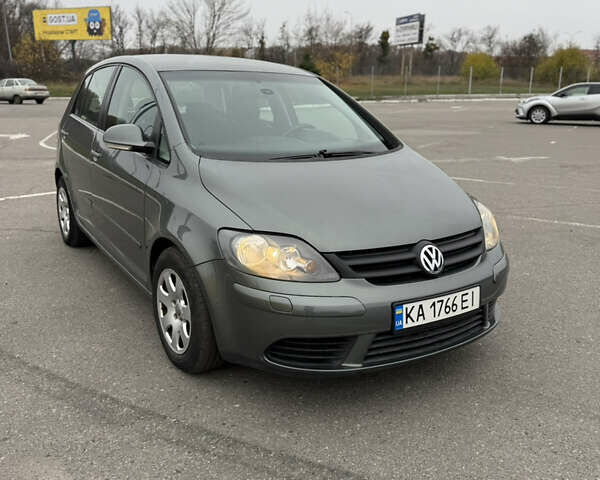 Зелений Фольксваген Golf Plus, об'ємом двигуна 1.39 л та пробігом 253 тис. км за 6300 $, фото 2 на Automoto.ua