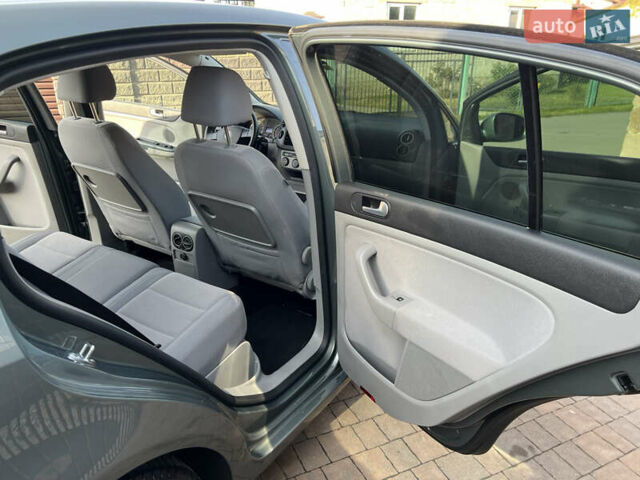 Фольксваген Гольф Плюс 2007 в Ровно на Automoto.ua Зеленый Фольксваген Гольф Плюс, объемом двигателя 1.6 л и пробегом 220 тыс. км за 7499 $, фото 33 на Automoto.ua