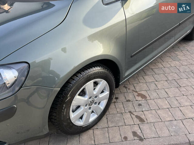 Фольксваген Гольф Плюс 2007 в Ровно на Automoto.ua Зеленый Фольксваген Гольф Плюс, объемом двигателя 1.6 л и пробегом 220 тыс. км за 7499 $, фото 10 на Automoto.ua