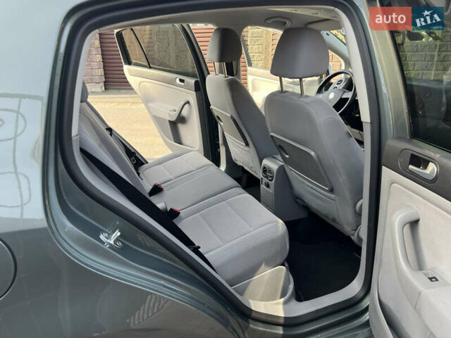 Фольксваген Гольф Плюс 2007 в Ровно на Automoto.ua Зеленый Фольксваген Гольф Плюс, объемом двигателя 1.6 л и пробегом 220 тыс. км за 7499 $, фото 34 на Automoto.ua