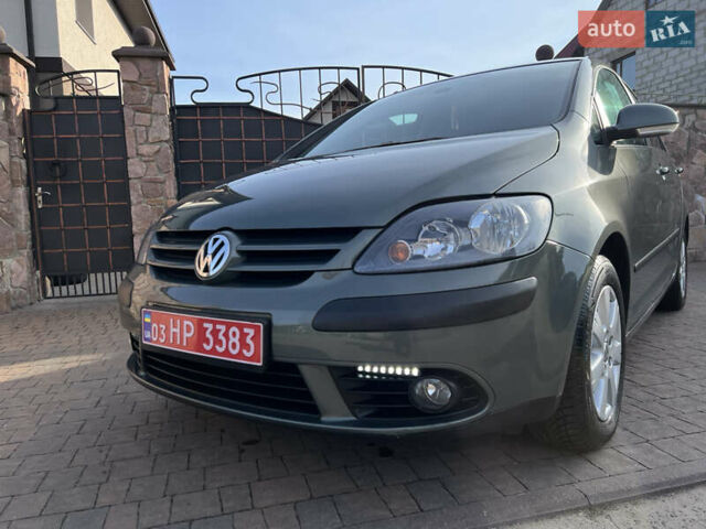 Фольксваген Гольф Плюс 2007 в Ровно на Automoto.ua Зеленый Фольксваген Гольф Плюс, объемом двигателя 1.6 л и пробегом 220 тыс. км за 7499 $, фото 1 на Automoto.ua