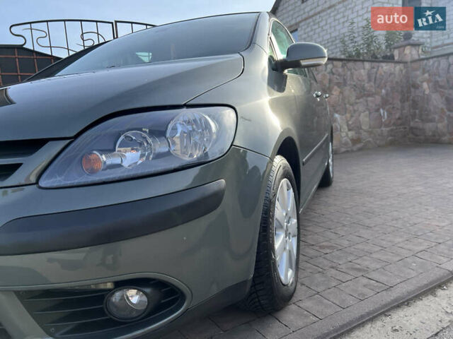 Фольксваген Гольф Плюс 2007 в Ровно на Automoto.ua Зеленый Фольксваген Гольф Плюс, объемом двигателя 1.6 л и пробегом 220 тыс. км за 7499 $, фото 9 на Automoto.ua