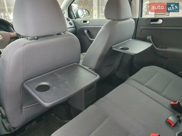 Зеленый Фольксваген Гольф Плюс, объемом двигателя 1.6 л и пробегом 124 тыс. км за 6999 $, фото 33 на Automoto.ua