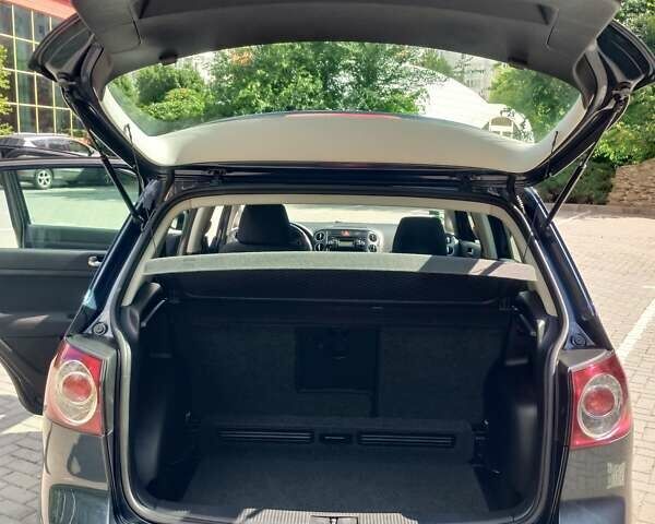 Зеленый Фольксваген Гольф Плюс, объемом двигателя 1.4 л и пробегом 215 тыс. км за 7800 $, фото 22 на Automoto.ua