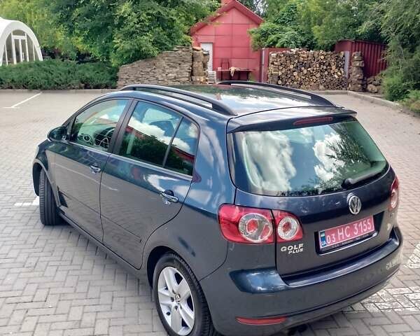 Зеленый Фольксваген Гольф Плюс, объемом двигателя 1.4 л и пробегом 215 тыс. км за 7800 $, фото 11 на Automoto.ua