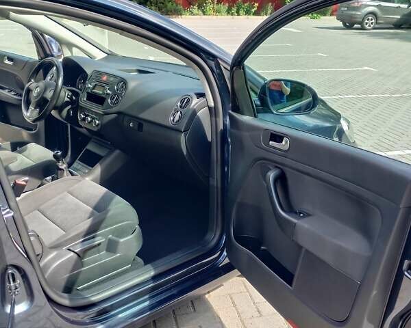 Зеленый Фольксваген Гольф Плюс, объемом двигателя 1.4 л и пробегом 215 тыс. км за 7800 $, фото 27 на Automoto.ua