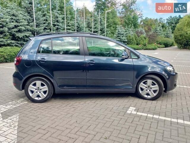 Зеленый Фольксваген Гольф Плюс, объемом двигателя 1.4 л и пробегом 215 тыс. км за 7800 $, фото 6 на Automoto.ua