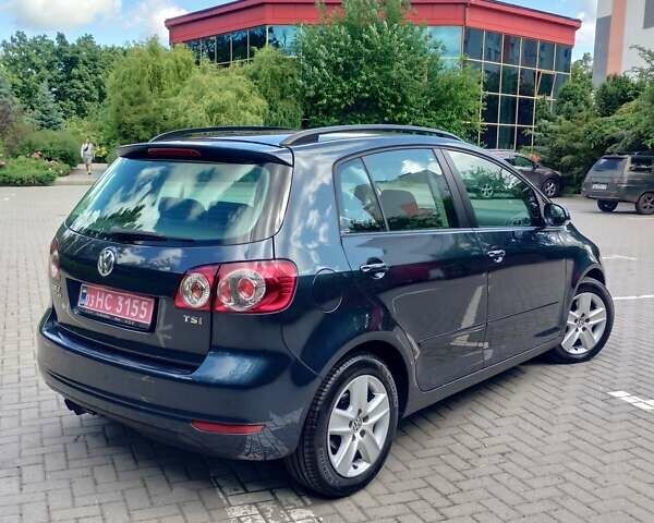 Зеленый Фольксваген Гольф Плюс, объемом двигателя 1.4 л и пробегом 215 тыс. км за 7800 $, фото 5 на Automoto.ua