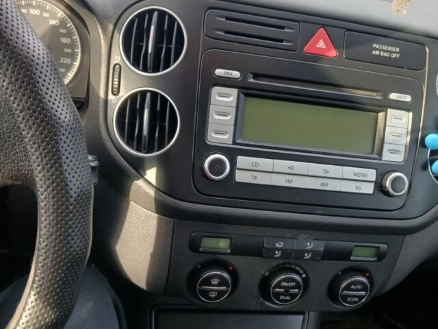 Зеленый Фольксваген Гольф Плюс, объемом двигателя 1.9 л и пробегом 312 тыс. км за 6000 $, фото 6 на Automoto.ua