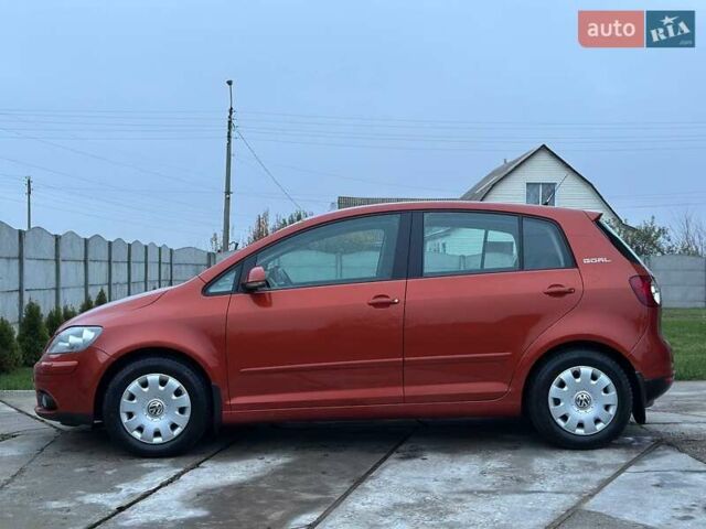 Оранжевый Фольксваген Гольф Плюс, объемом двигателя 1.4 л и пробегом 149 тыс. км за 6000 $, фото 3 на Automoto.ua