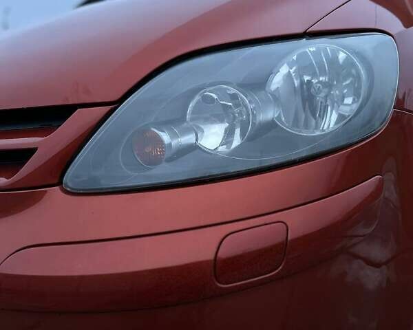 Оранжевый Фольксваген Гольф Плюс, объемом двигателя 1.4 л и пробегом 149 тыс. км за 6000 $, фото 21 на Automoto.ua