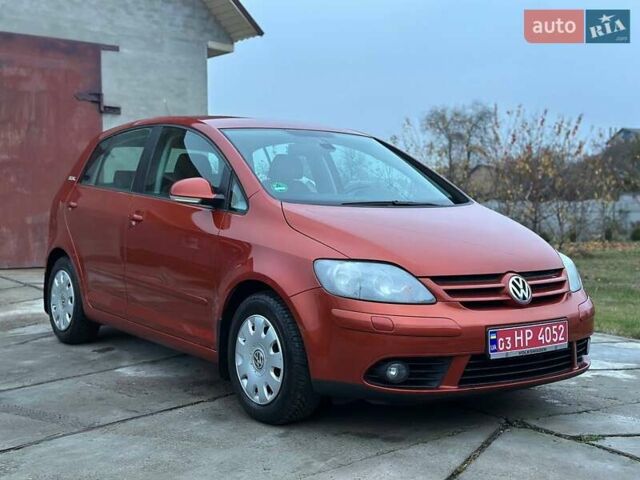 Оранжевый Фольксваген Гольф Плюс, объемом двигателя 1.4 л и пробегом 149 тыс. км за 6000 $, фото 9 на Automoto.ua