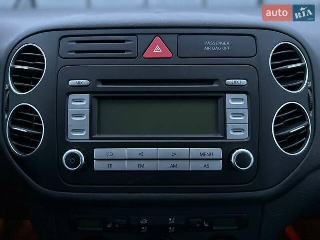 Оранжевый Фольксваген Гольф Плюс, объемом двигателя 1.4 л и пробегом 149 тыс. км за 6000 $, фото 32 на Automoto.ua