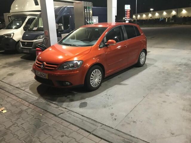Оранжевый Фольксваген Гольф Плюс, объемом двигателя 1.9 л и пробегом 138 тыс. км за 5500 $, фото 7 на Automoto.ua
