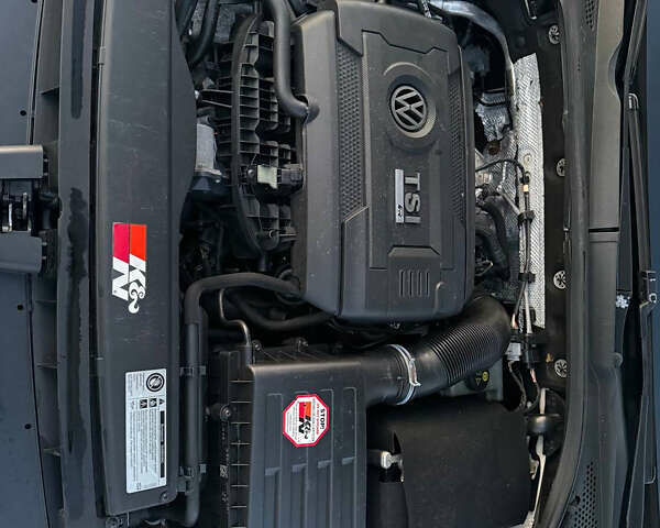 Білий Фольксваген Гольф Р, об'ємом двигуна 1.98 л та пробігом 150 тис. км за 17500 $, фото 7 на Automoto.ua