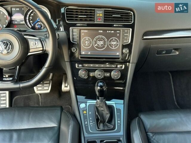 Білий Фольксваген Гольф Р, об'ємом двигуна 2 л та пробігом 138 тис. км за 17499 $, фото 38 на Automoto.ua