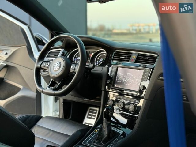 Білий Фольксваген Гольф Р, об'ємом двигуна 2 л та пробігом 138 тис. км за 17499 $, фото 47 на Automoto.ua