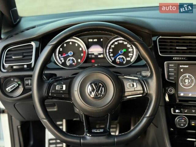 Білий Фольксваген Гольф Р, об'ємом двигуна 2 л та пробігом 138 тис. км за 17499 $, фото 37 на Automoto.ua