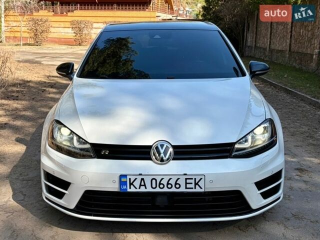 Белый Фольксваген Гольф Р, объемом двигателя 1.98 л и пробегом 137 тыс. км за 19000 $, фото 13 на Automoto.ua
