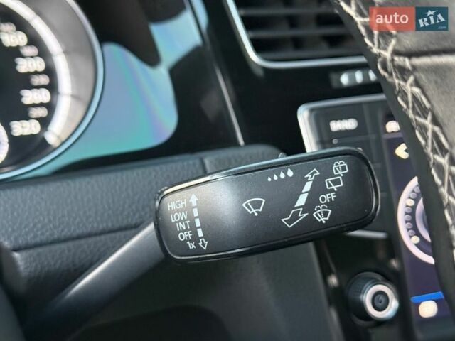 Білий Фольксваген Гольф Р, об'ємом двигуна 2 л та пробігом 138 тис. км за 17499 $, фото 68 на Automoto.ua