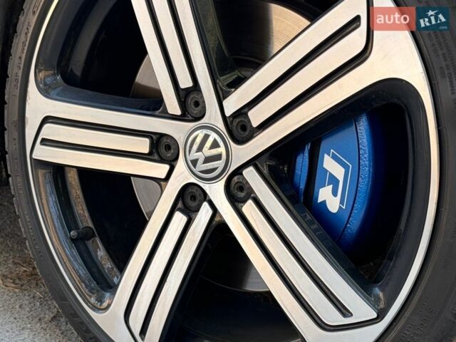 Белый Фольксваген Гольф Р, объемом двигателя 1.98 л и пробегом 137 тыс. км за 19000 $, фото 21 на Automoto.ua