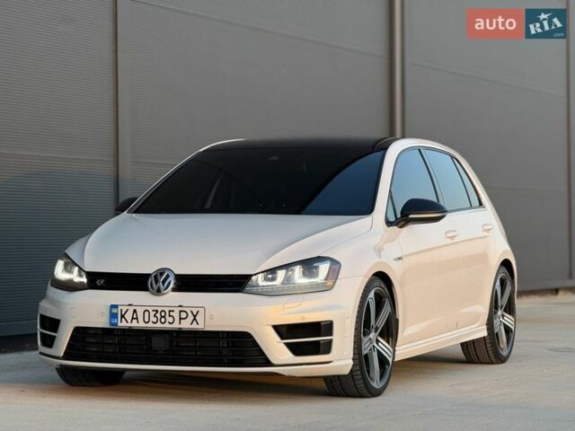 Білий Фольксваген Гольф Р, об'ємом двигуна 2 л та пробігом 138 тис. км за 17499 $, фото 6 на Automoto.ua