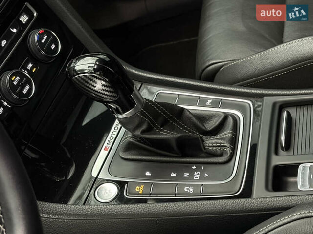 Белый Фольксваген Гольф Р, объемом двигателя 1.98 л и пробегом 136 тыс. км за 21500 $, фото 18 на Automoto.ua