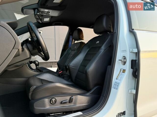 Білий Фольксваген Гольф Р, об'ємом двигуна 2 л та пробігом 138 тис. км за 17499 $, фото 41 на Automoto.ua