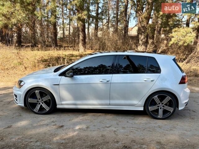 Белый Фольксваген Гольф Р, объемом двигателя 1.98 л и пробегом 137 тыс. км за 19000 $, фото 8 на Automoto.ua