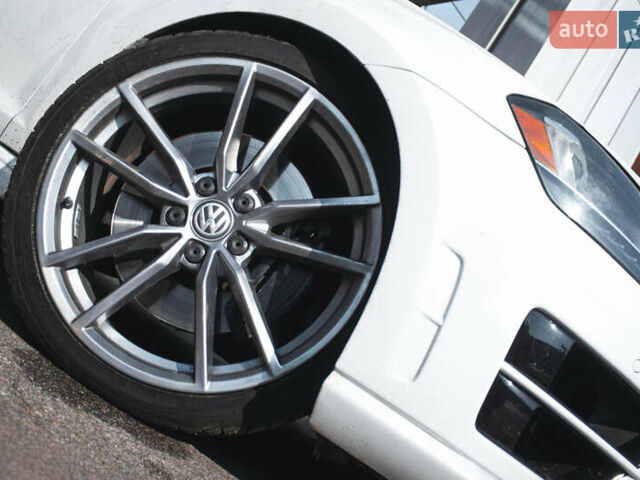Білий Фольксваген Гольф Р, об'ємом двигуна 1.98 л та пробігом 111 тис. км за 20900 $, фото 7 на Automoto.ua