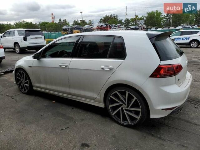 Белый Фольксваген Гольф Р, объемом двигателя 2 л и пробегом 104 тыс. км за 3000 $, фото 1 на Automoto.ua