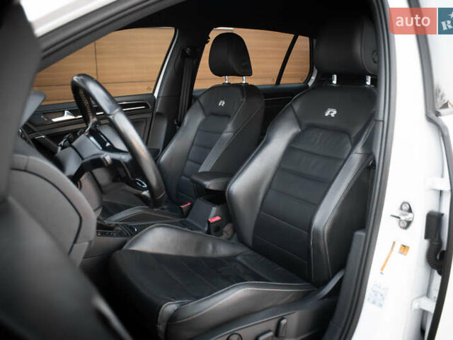 Білий Фольксваген Гольф Р, об'ємом двигуна 1.98 л та пробігом 111 тис. км за 20900 $, фото 10 на Automoto.ua