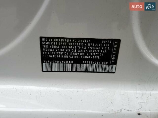 Белый Фольксваген Гольф Р, объемом двигателя 2 л и пробегом 104 тыс. км за 3000 $, фото 11 на Automoto.ua