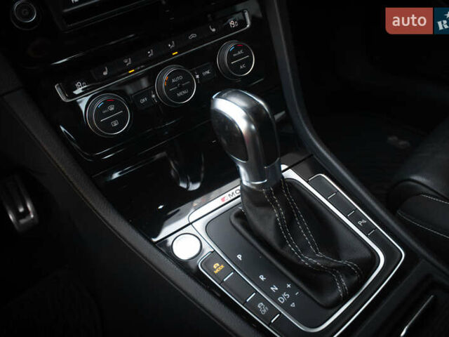 Білий Фольксваген Гольф Р, об'ємом двигуна 1.98 л та пробігом 111 тис. км за 20900 $, фото 19 на Automoto.ua