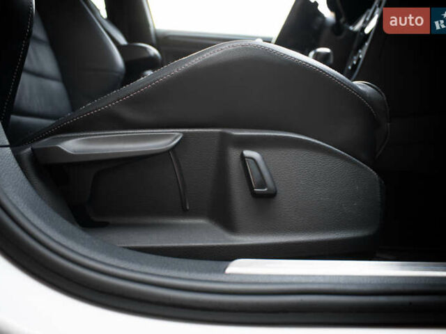 Білий Фольксваген Гольф Р, об'ємом двигуна 1.98 л та пробігом 111 тис. км за 20900 $, фото 28 на Automoto.ua