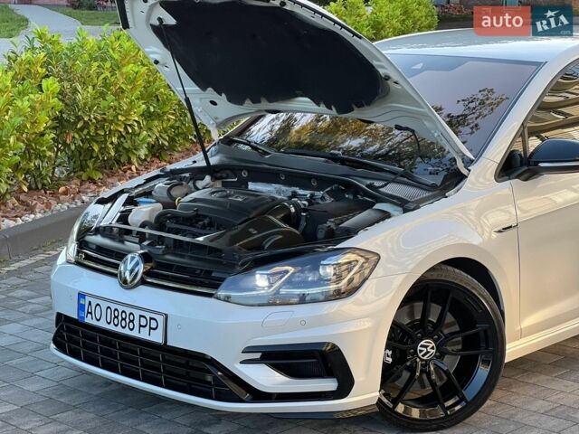Білий Фольксваген Гольф Р, об'ємом двигуна 2 л та пробігом 71 тис. км за 21500 $, фото 20 на Automoto.ua