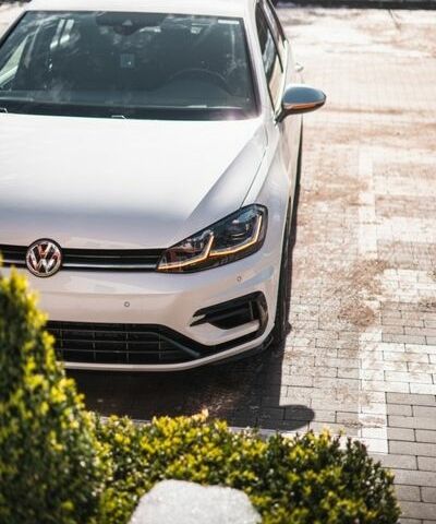 Белый Фольксваген Гольф Р, объемом двигателя 1.97 л и пробегом 57 тыс. км за 25499 $, фото 74 на Automoto.ua