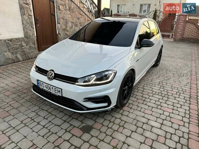 Белый Фольксваген Гольф Р, объемом двигателя 1.97 л и пробегом 64 тыс. км за 26700 $, фото 4 на Automoto.ua