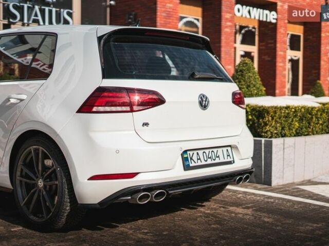 Белый Фольксваген Гольф Р, объемом двигателя 1.97 л и пробегом 57 тыс. км за 25499 $, фото 70 на Automoto.ua