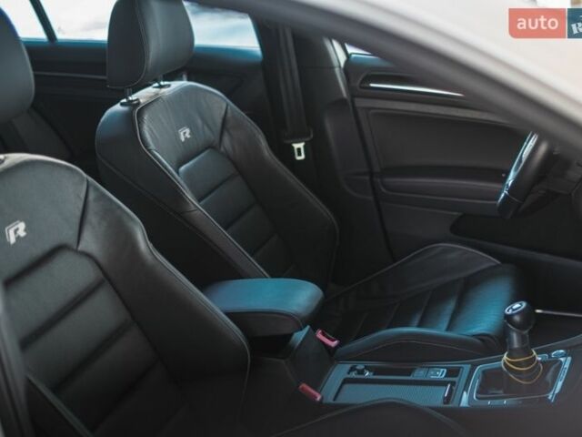 Белый Фольксваген Гольф Р, объемом двигателя 1.97 л и пробегом 57 тыс. км за 25499 $, фото 73 на Automoto.ua