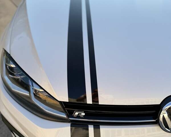 Білий Фольксваген Гольф Р, об'ємом двигуна 1.97 л та пробігом 83 тис. км за 25800 $, фото 25 на Automoto.ua