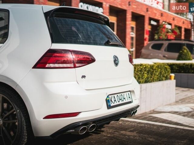 Белый Фольксваген Гольф Р, объемом двигателя 1.97 л и пробегом 57 тыс. км за 25499 $, фото 79 на Automoto.ua