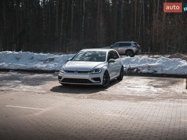 Белый Фольксваген Гольф Р, объемом двигателя 1.97 л и пробегом 57 тыс. км за 25499 $, фото 41 на Automoto.ua