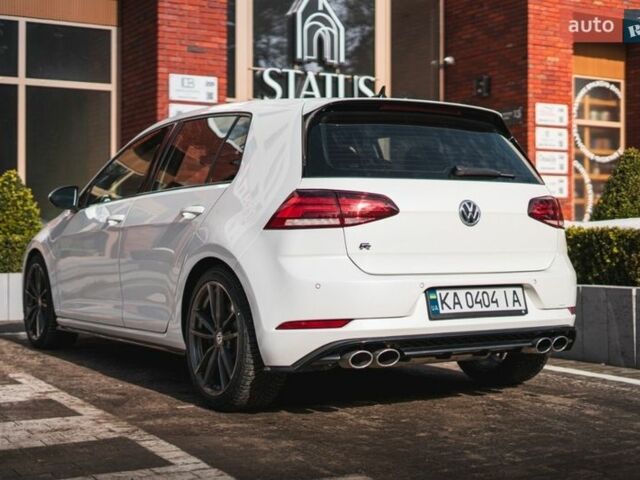 Белый Фольксваген Гольф Р, объемом двигателя 1.97 л и пробегом 57 тыс. км за 25499 $, фото 66 на Automoto.ua