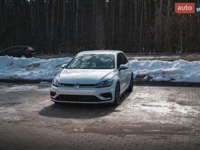 Белый Фольксваген Гольф Р, объемом двигателя 1.97 л и пробегом 57 тыс. км за 25499 $, фото 40 на Automoto.ua